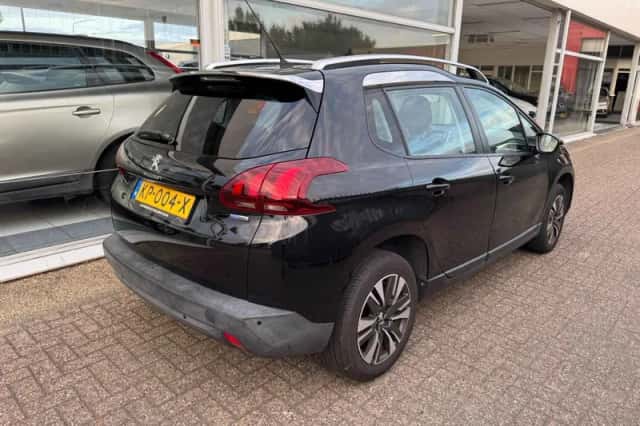 Peugeot 2008 (2016) thumbnail 4