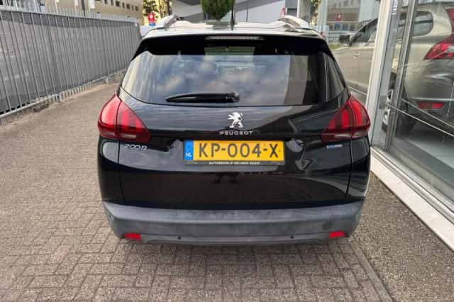 Peugeot 2008 (2016) thumbnail 5