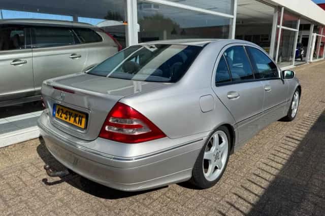 Mercedes-Benz C-Klasse (2004) thumbnail 4