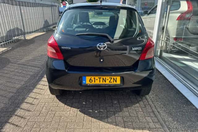 Toyota Yaris (2006) thumbnail 5
