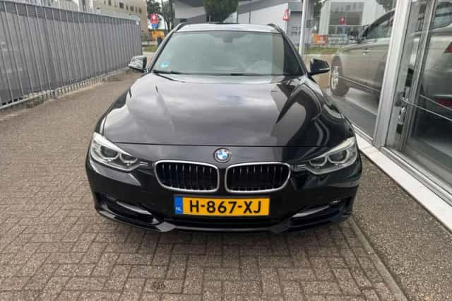 BMW 3-Serie (2013) thumbnail 2