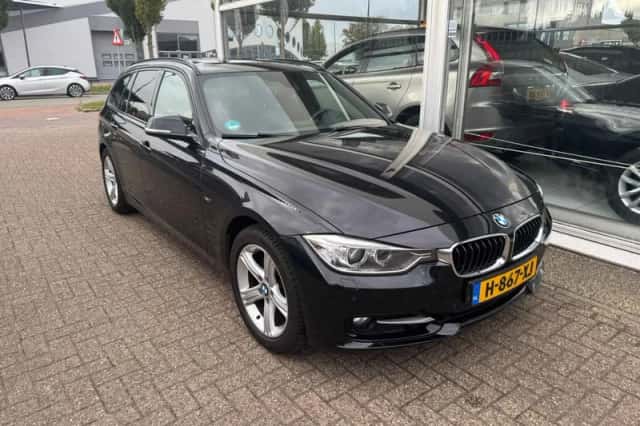BMW 3-Serie (2013) thumbnail 4