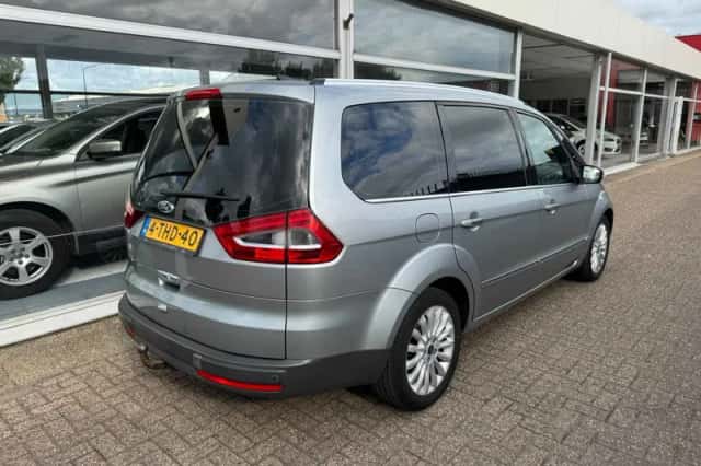 Ford Galaxy (2014) thumbnail 5