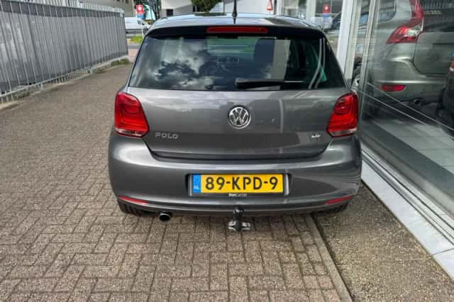 Volkswagen Polo (2010) thumbnail 5
