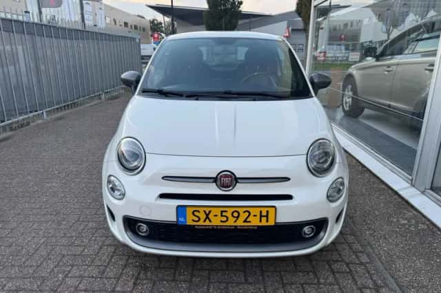 Fiat 500 (2017) thumbnail 2