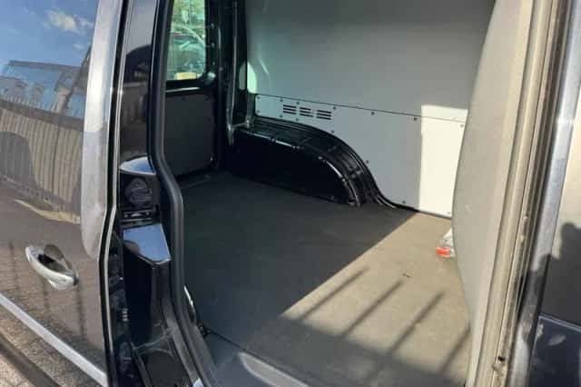 Volkswagen Caddy (2019) thumbnail 5