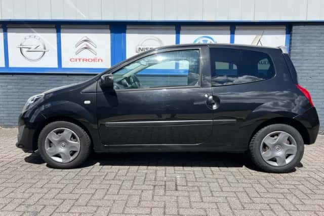 Renault Twingo (2011) thumbnail 1
