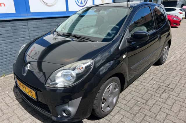 Renault Twingo (2011) thumbnail 2