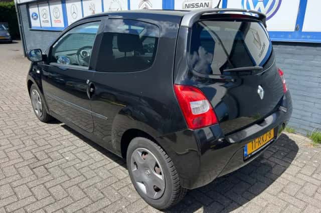 Renault Twingo (2011) thumbnail 3