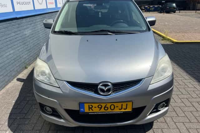 Mazda 5 (2009) thumbnail 4