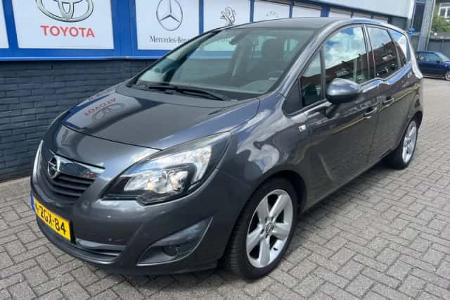 Opel Meriva (2011) thumbnail 2