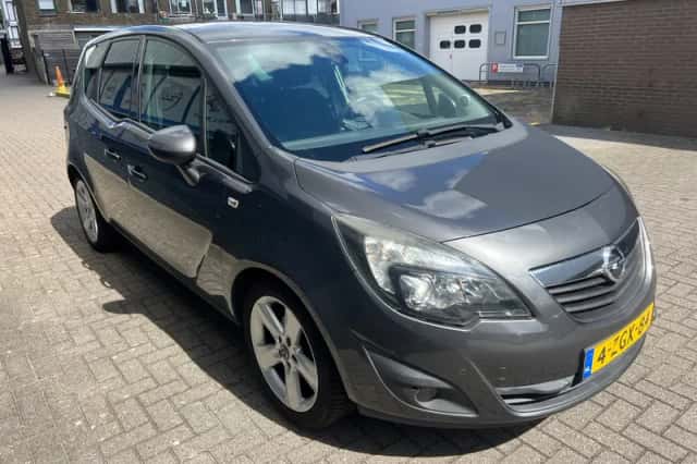 Opel Meriva (2011) thumbnail 5