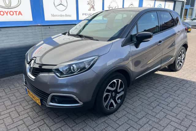 Renault Captur (2017) thumbnail 1