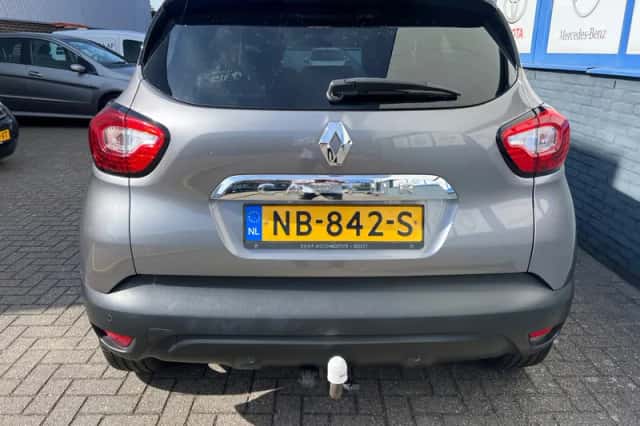 Renault Captur (2017) thumbnail 5