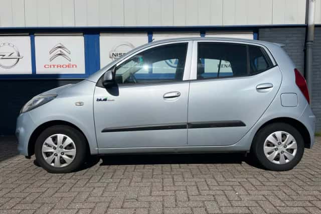 Hyundai i10 (2013) thumbnail 1