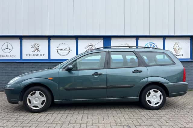 Ford Focus (2003) thumbnail 1