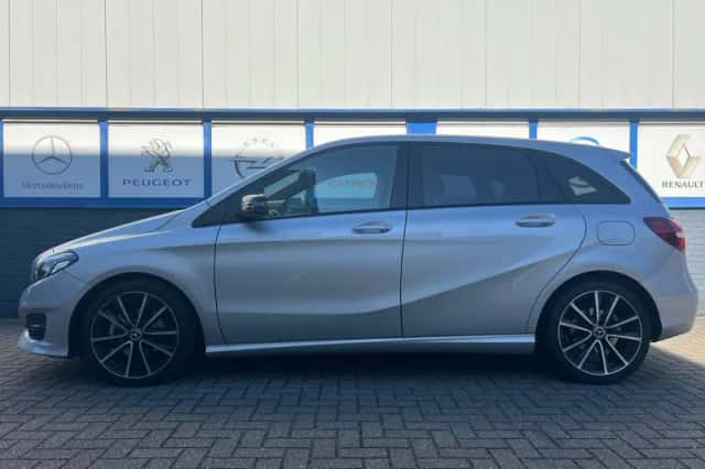 Mercedes-Benz B-Klasse (2017) thumbnail 1