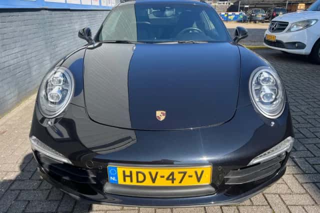 Porsche 911 (2016) thumbnail 3