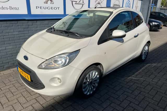 Ford Ka (2011) thumbnail 2