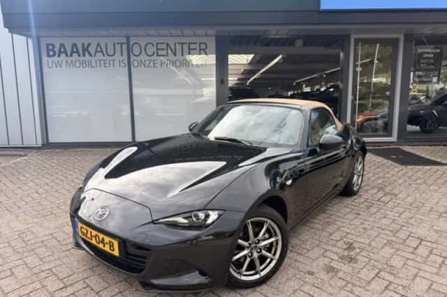 Mazda MX-5 (2025) thumbnail 3