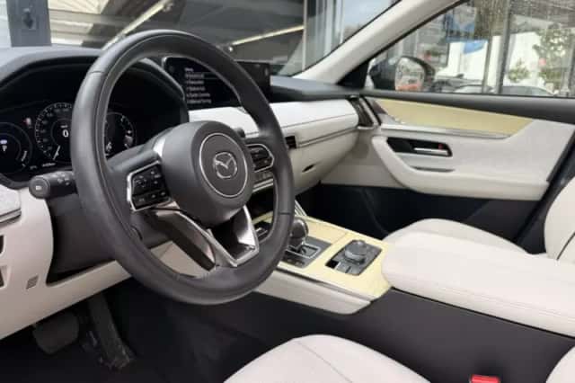 Mazda CX-80 (2024) thumbnail 6