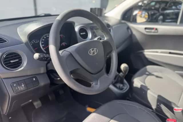 Hyundai i10 (2017) thumbnail 5