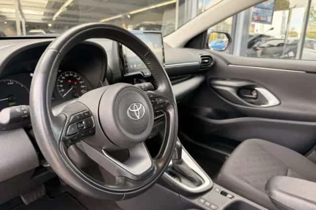 Toyota Yaris (2024) thumbnail 6