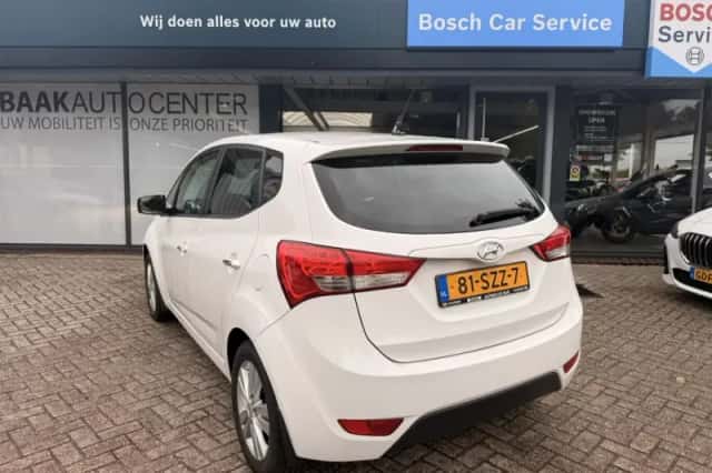 Hyundai ix20 (2012) thumbnail 4