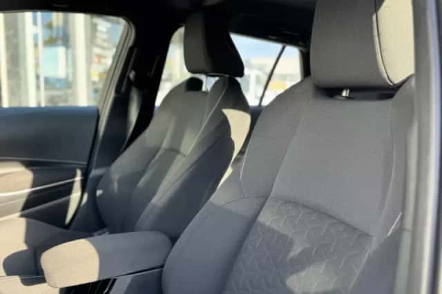 Toyota Corolla (2022) thumbnail 6