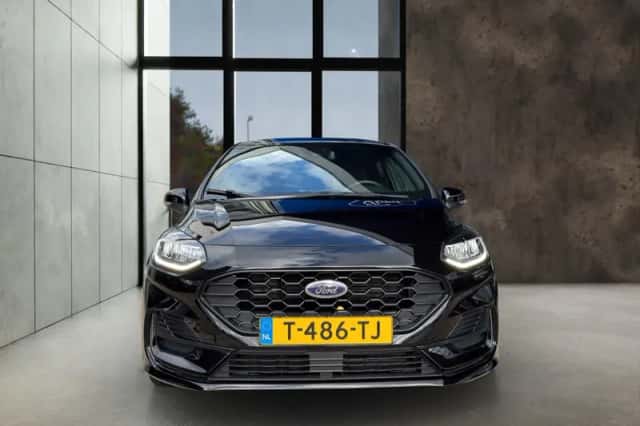 Ford Fiesta (2023) thumbnail 2