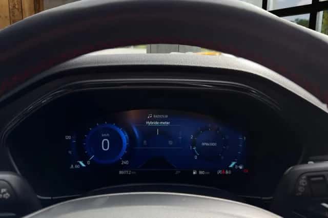 Ford Focus (2022) thumbnail 6