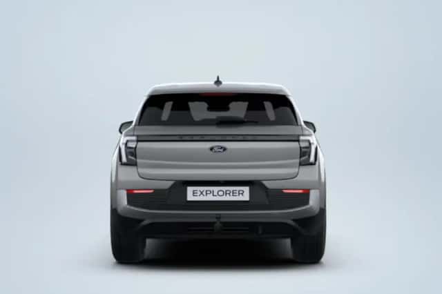 Ford Explorer (2026) thumbnail 5