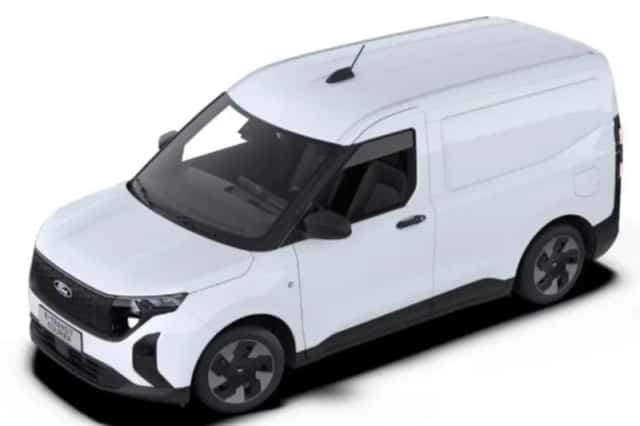 Ford E-Transit Courier (2026) thumbnail 6