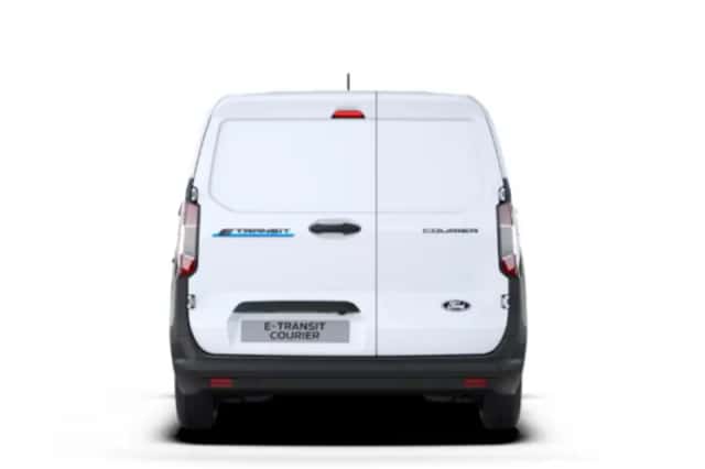Ford E-Transit Courier (2026) thumbnail 3
