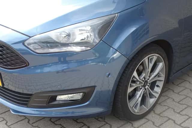 Ford C-Max (2019) thumbnail 2