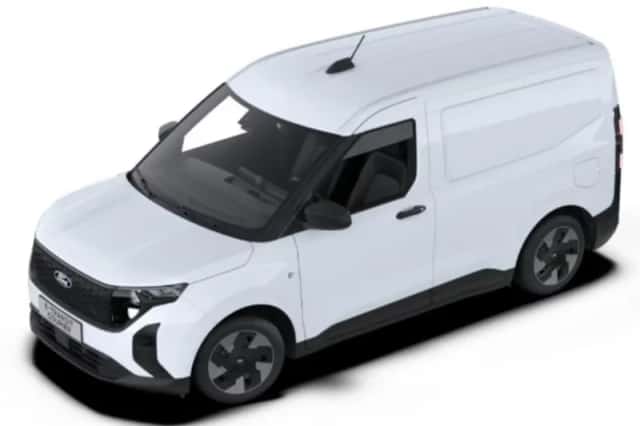 Ford E-Transit Courier (2026) thumbnail 3