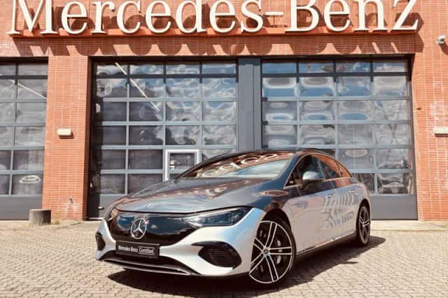 Mercedes-Benz EQE (2022) thumbnail 2
