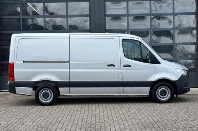 Mercedes-Benz Sprinter (2021) thumbnail 5