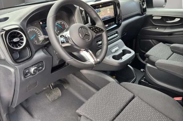 Mercedes-Benz eVito (2026) thumbnail 2