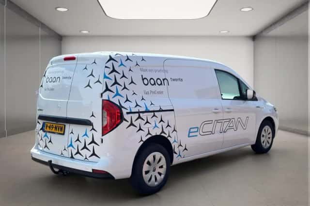 Mercedes-Benz eCitan (2026) thumbnail 2