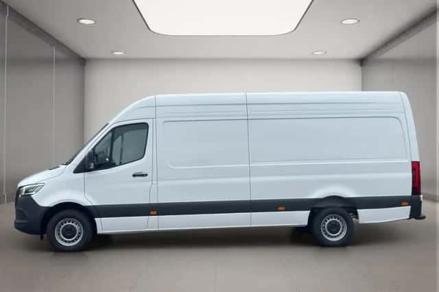 Mercedes-Benz Sprinter (2024) thumbnail 6