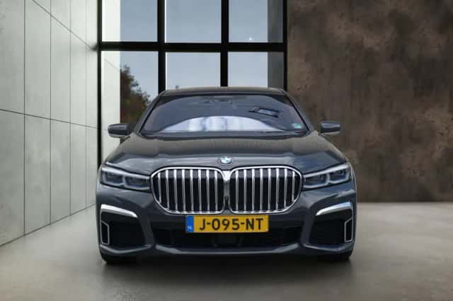 BMW 7-Serie (2020) thumbnail 2