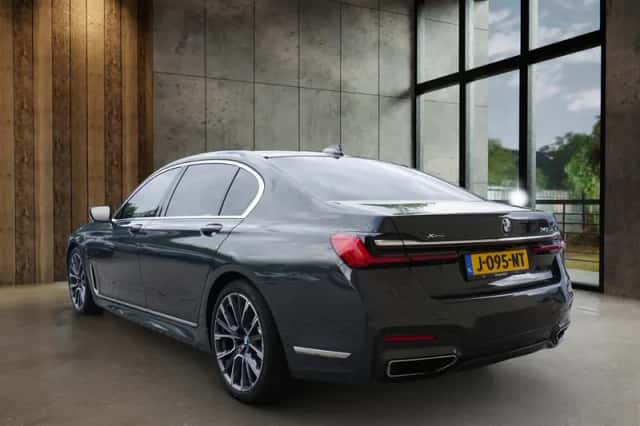 BMW 7-Serie (2020) thumbnail 4