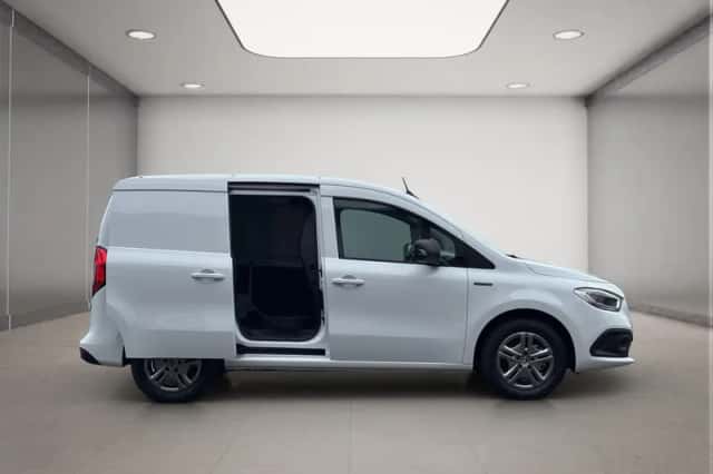 Mercedes-Benz eCitan (2026) thumbnail 5