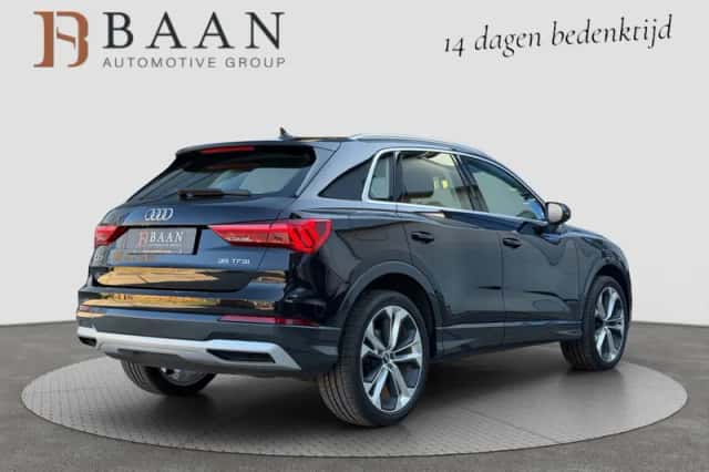 Audi Q3 (2023) thumbnail 2