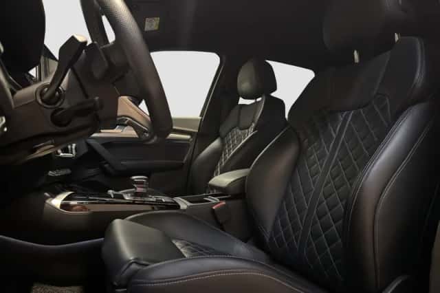 Audi Q5 (2023) thumbnail 4