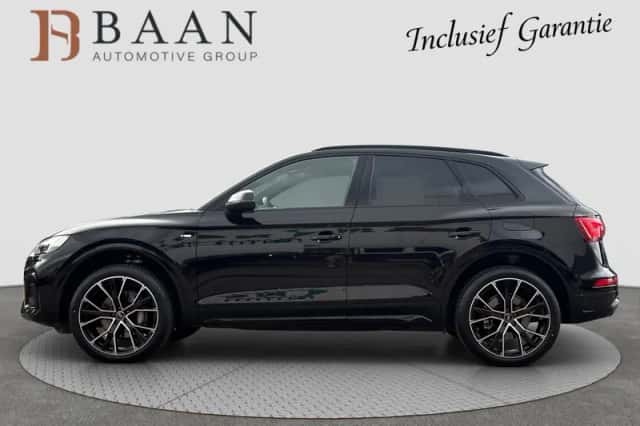 Audi Q5 (2023) thumbnail 5
