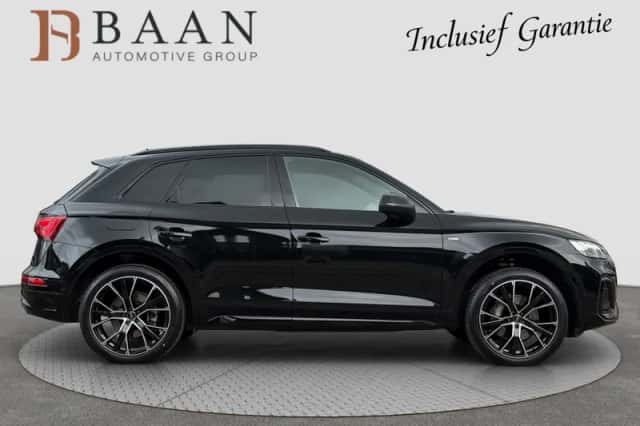 Audi Q5 (2023) thumbnail 6