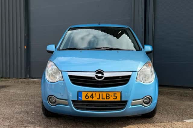 Opel Agila (2009) thumbnail 6