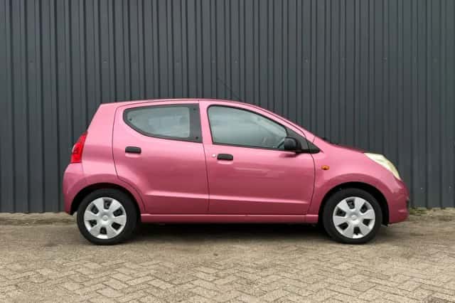 Suzuki Alto (2011) thumbnail 4